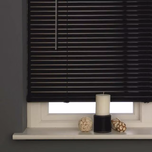 Terrys Black 25mm Aluminium Venetian Blind W: 160 cm