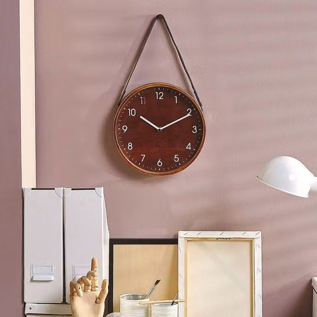 Wyld and Coco Heritage Home Round Analog Wall Clock in Brown with Faux Leather Hanger, Diameter: 26 cm