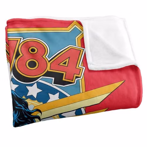 DC Comics Wonder Woman Stand Tall Super Soft Fleece Throw Blanket, White, W/D/H: 152 x 127 cm – 3