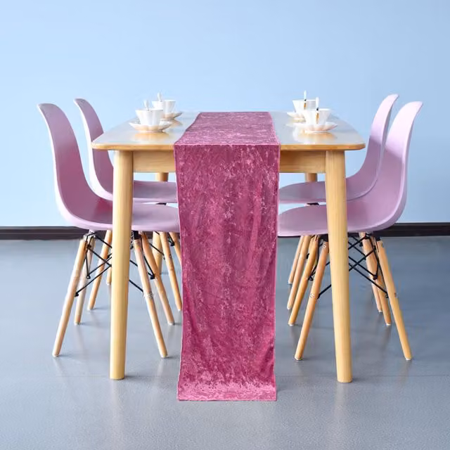 Trimming Shop Pink Velvet Rectangular Table Runner