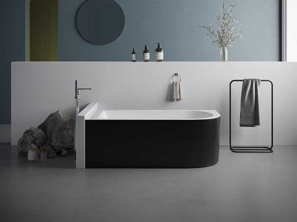 Vente-unique Glossy Black Left Angle Corner Bathtub with Apron, W/D/H: 170 x 75 x 58 cm – 3