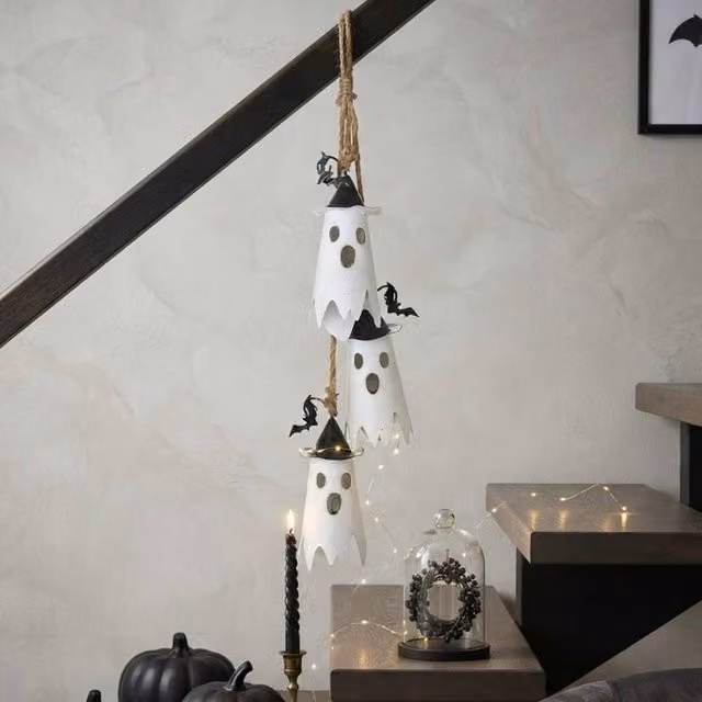 Garden Greatness Spooky Ghoul Halloween Hanging Paper Ghost Display in White and Multicolour