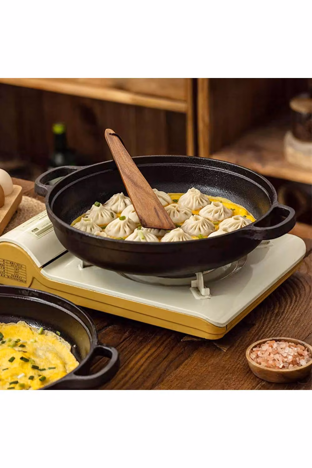 Living and Home Black Pre-Seasoned Round Cast Iron Casserole Braiser with Glass Lid, W: 35 cm, D: 33 cm, H: 25 cm – 5