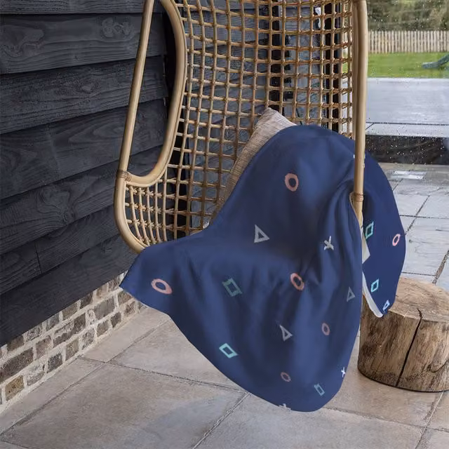 Benjamin Tate Design Hipster Pattern Geometric Fleece Blanket in Blue and Beige, W/D/H: 120 x 150 cm