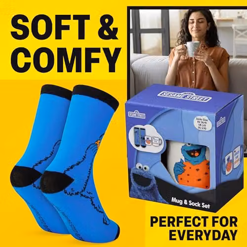 Get Trend Sesame Street Cookie Monster Ceramic Mug and Crew Socks Gift Set, Multicolour, 340ml – 3