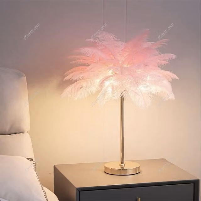 Livingandhome Feather Lampshade Table Lamp in Apricot Pink and Gold/Brass