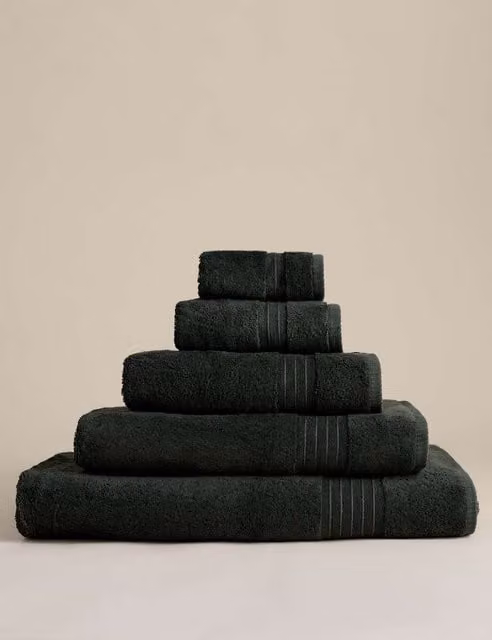 M&S Fluffy Egyptian Cotton Terry Towel in Green
