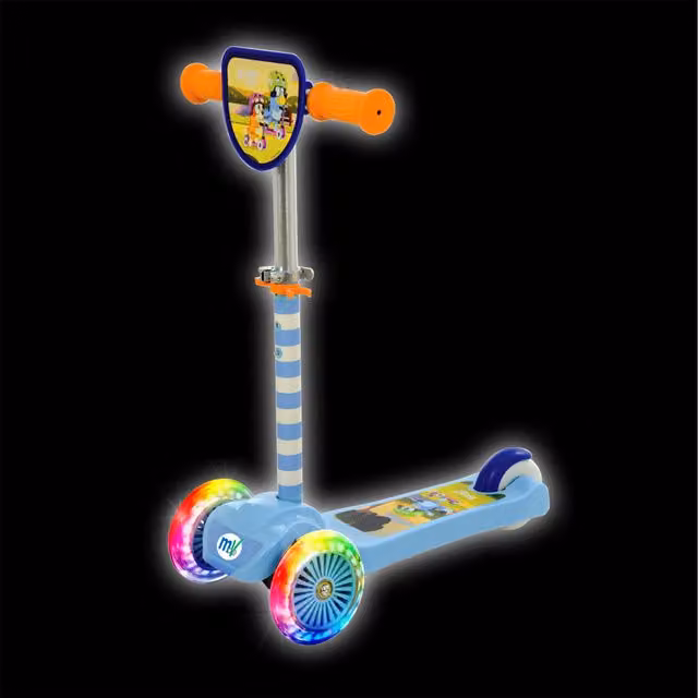 MoVe Bluey Mini Go! Tilt Scooter with Lights in Blue and Multicolour