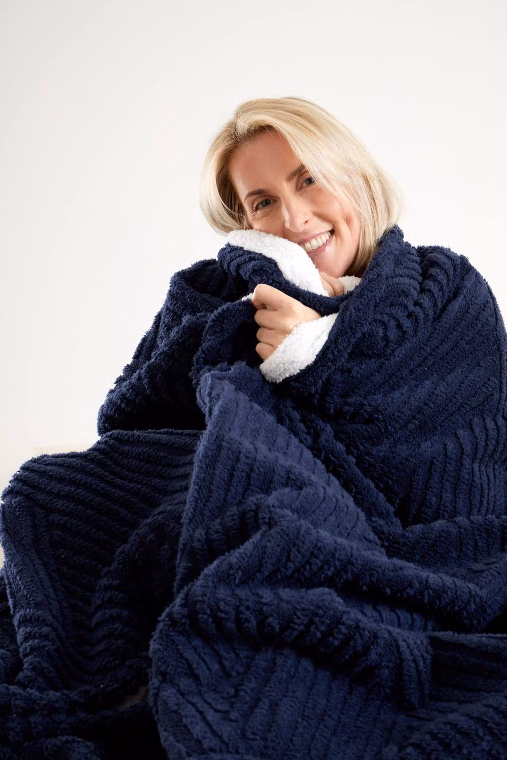 Catherine Lansfield Heat Buddy Cosy Super Thermal Navy Blue Fleece Blanket Bedspread W: 200 cm, D: 220 cm – 3