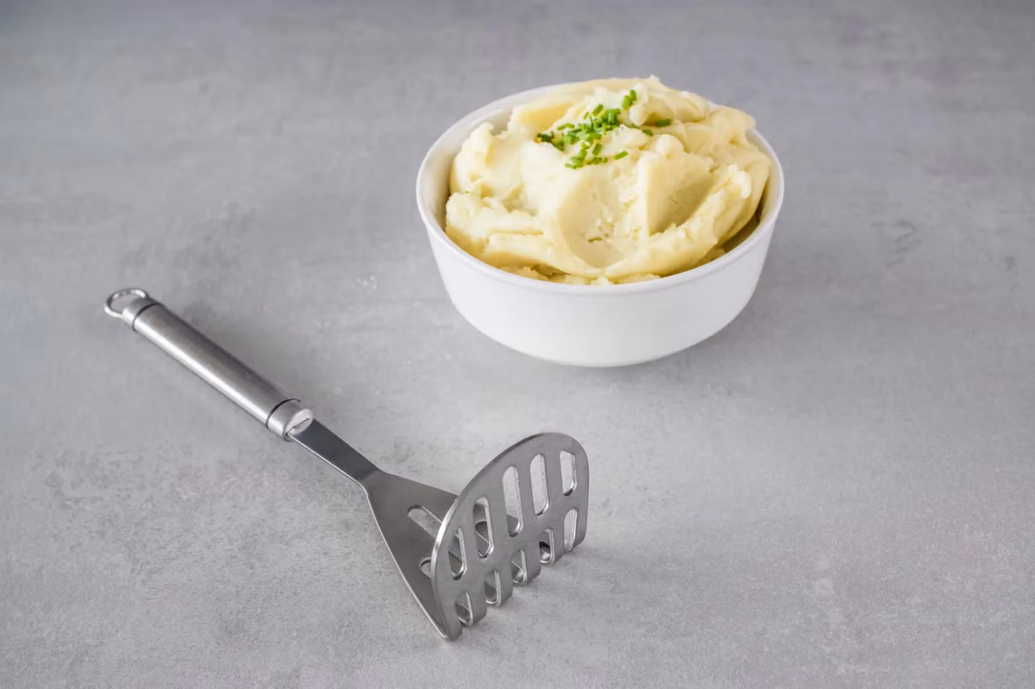 KitchenCraft Oval Handled Professional Stainless Steel Masher in Silver – 3