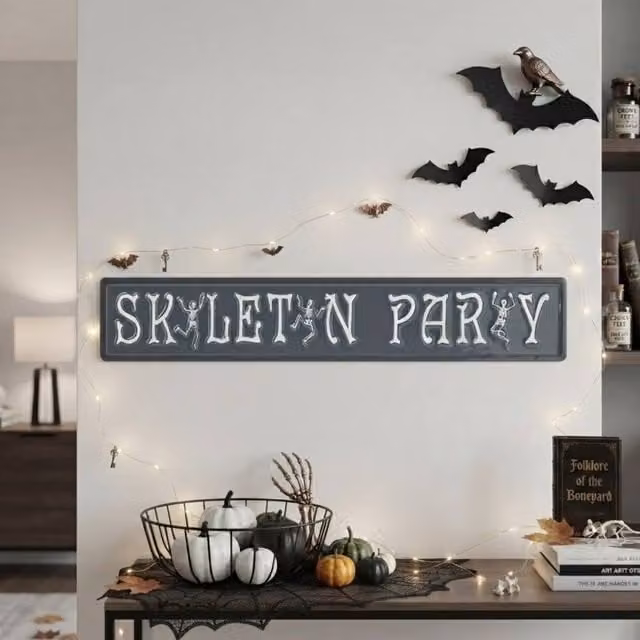 Garden Greatness Spooky Metal Skeleton Halloween Party Sign in Black and Multicolour