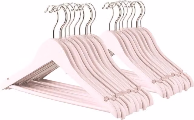 Harbour Housewares Pink Wooden Childrens Clothes Hangers with Notches and Bar