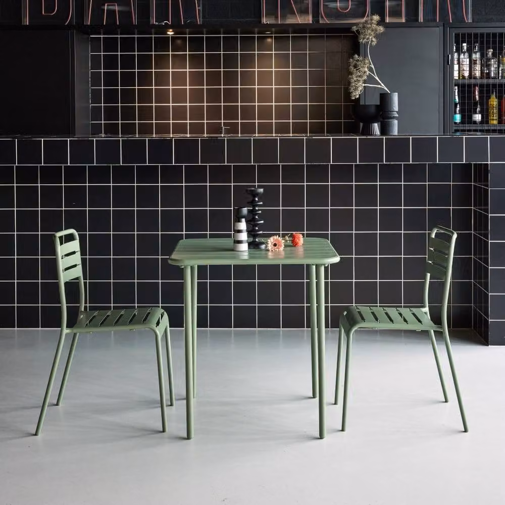 sweeek 2-Seater Square Steel Garden Table and Chairs Set in Matt Green – 2
