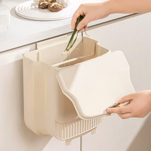Livingandhome Foldable Hanging Kitchen Bin with Flip Lid in White