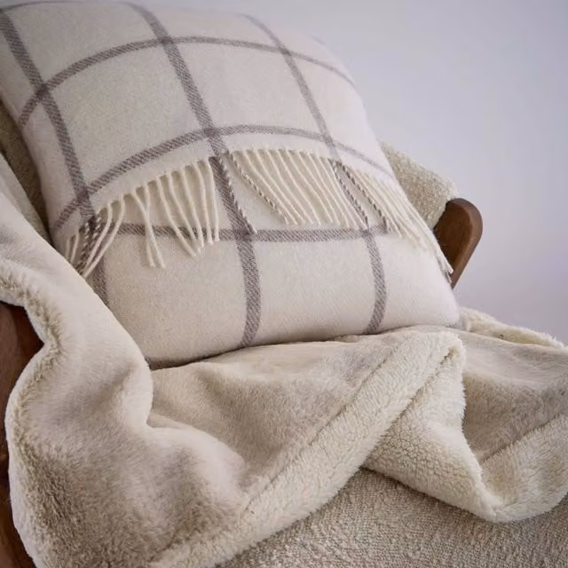 Murmur Beau Wool and Linen Square Cushion in Grey and Beige, W/D/H: 45 x 45 x 45 cm