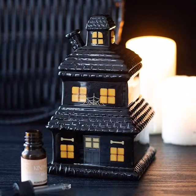 Uniqueful Black Haunted House Ceramic Oil Burner and Wax Warmer for Tealights – 1