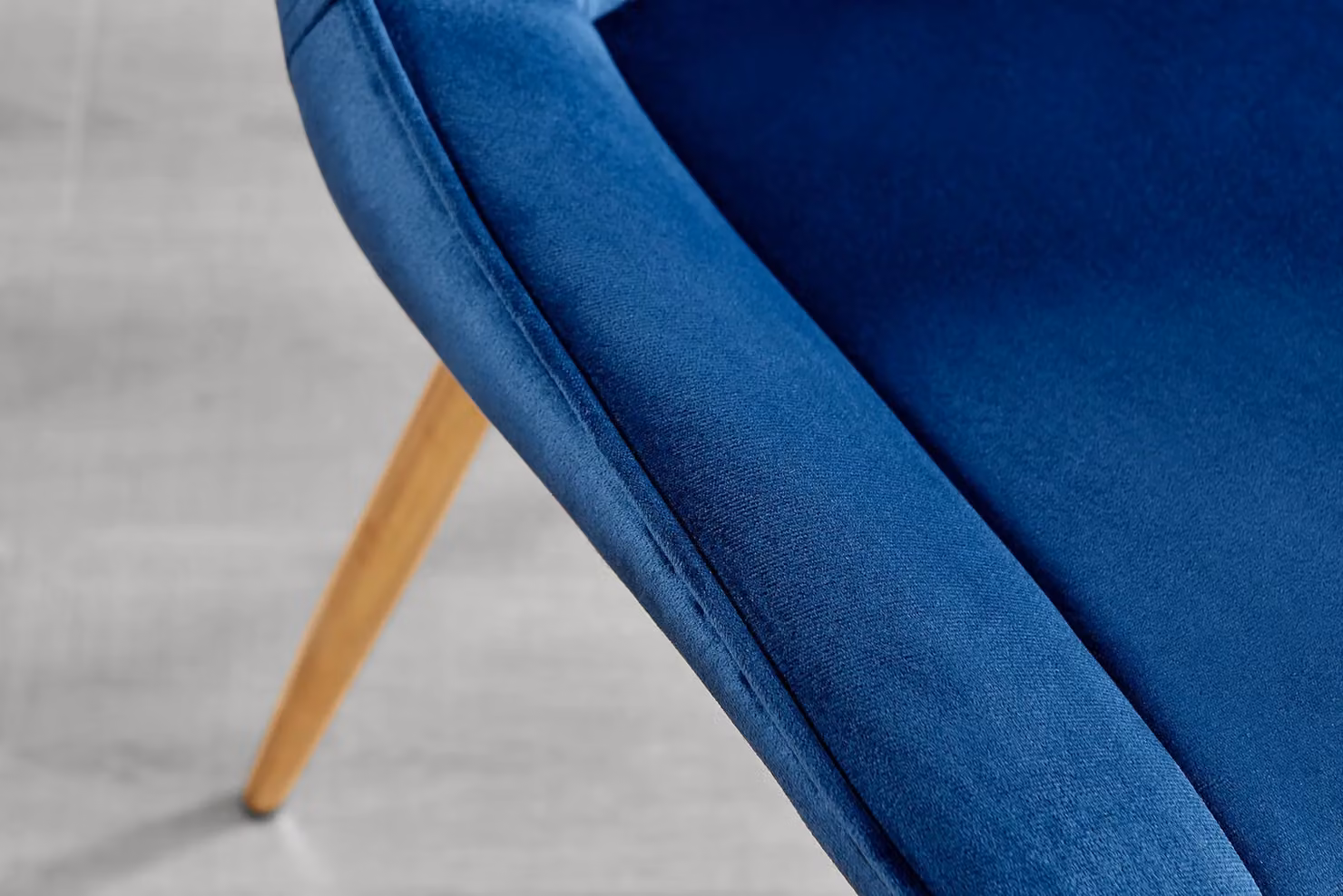 FurnitureboxUK Novara Round Tempered Glass Dining Table with Gold Legs and 4 Pesaro Navy Blue Velvet Chairs, Diameter: 100 cm – 2