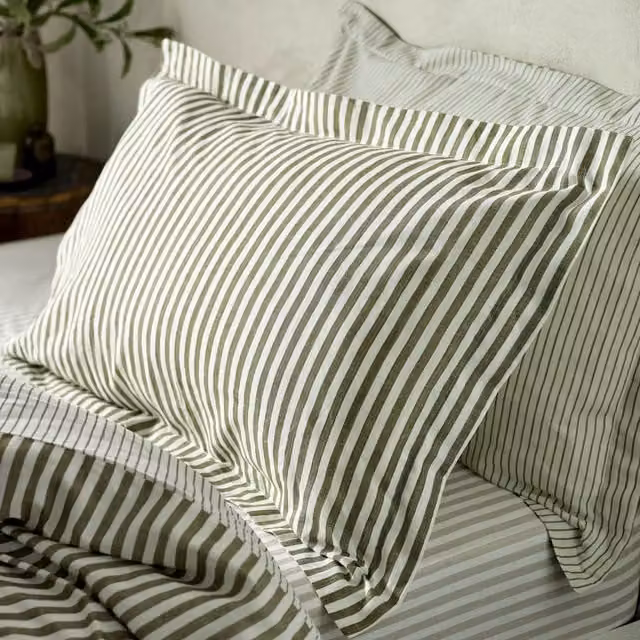 Yard Hebden Striped 100% Cotton Pillowcase Pair in Green, W/D/H: 50 x 50 x 50 cm