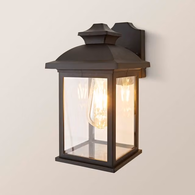 ValueLights Leo Matte Black Traditional Lantern IP44 Outdoor Wall Light – 1