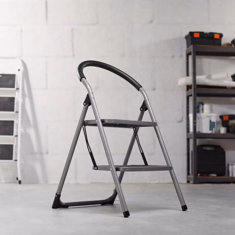 VonHaus 4 Step Foldable Steel Ladder in Silver and Grey with Anti Slip Rubber Feet and 150kg Capacity