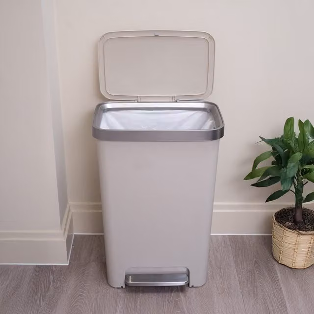 Addis Mode Plastic Pedal Bin in Beige