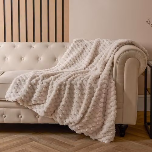 OHS Waffle Pique Faux Fur Throw Blanket in Cream, W/D/H: 125 x 150 cm – 2