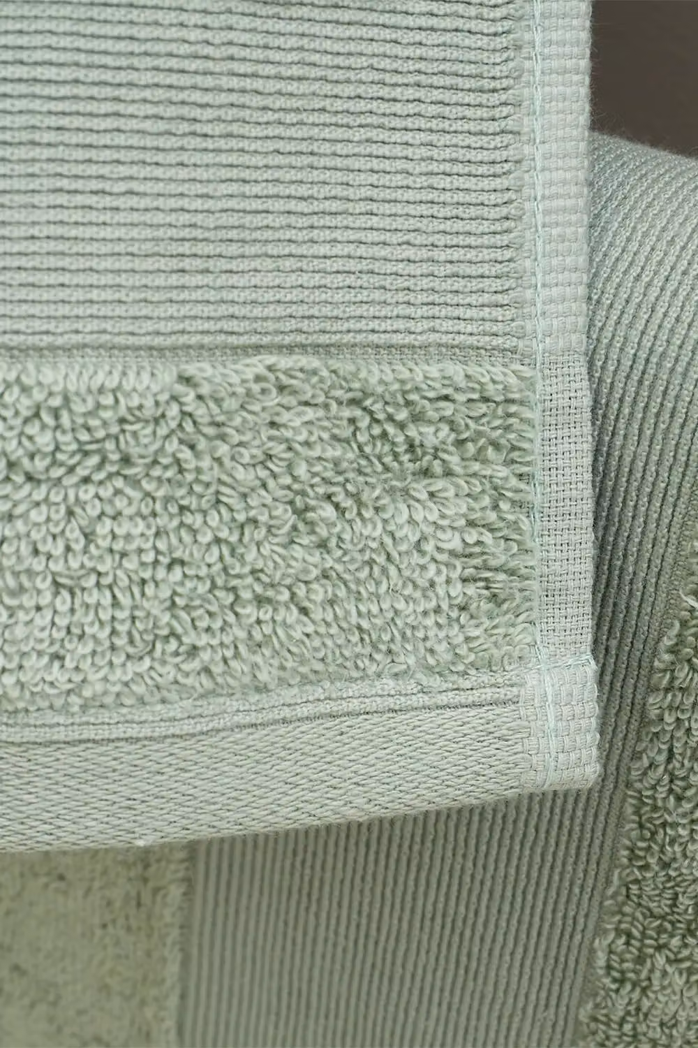 Catherine Lansfield Fluffy Cotton Bath Sheet in Green – 2