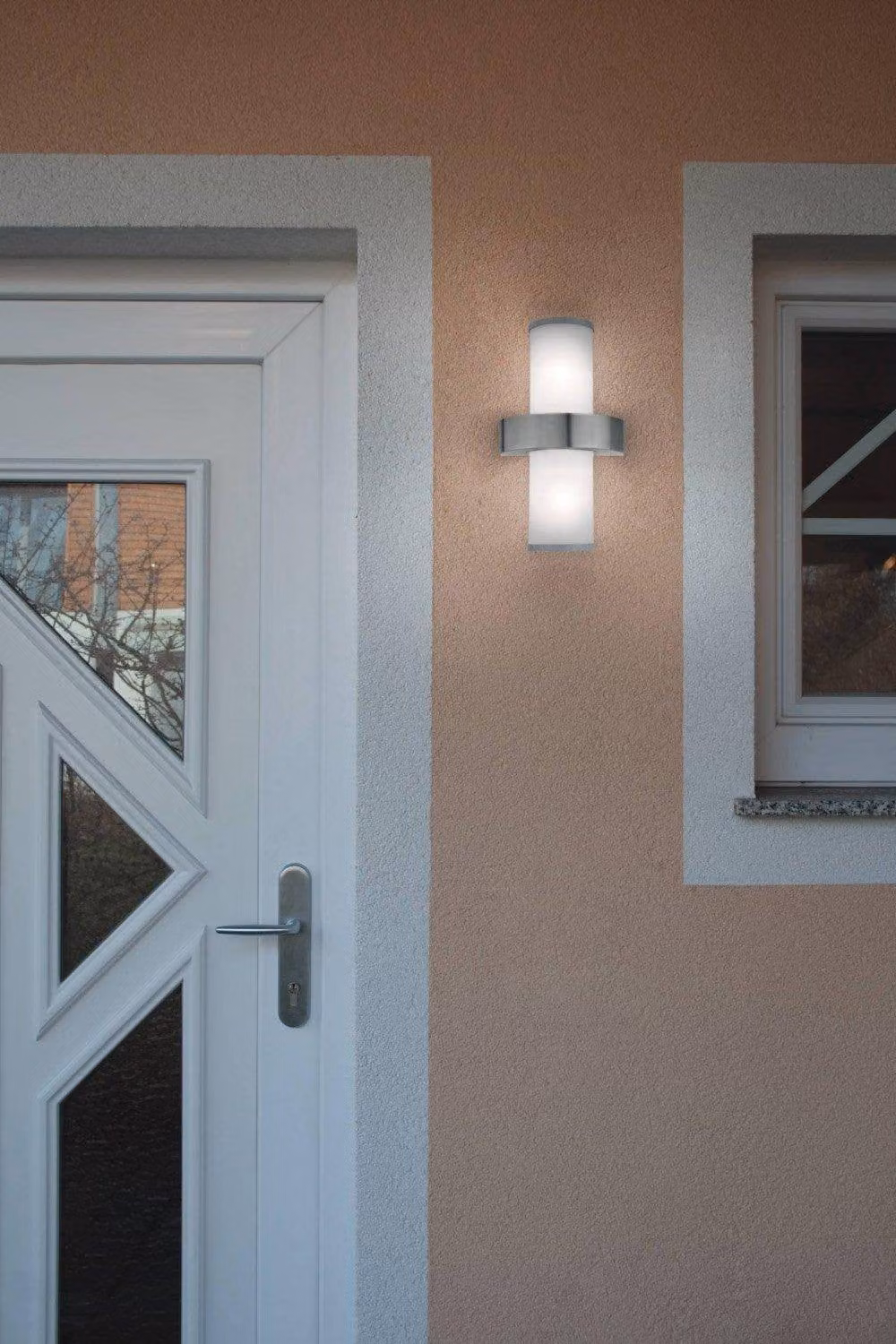 Eglo Beverly Stainless Steel and Glass IP44 Up/Down Outdoor Wall Light in Silver – 3