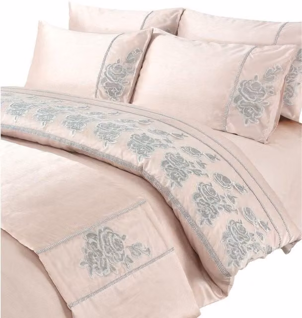 Kampala Hill Floral Duvet Cover Set in Pink, 200 x 200 cm