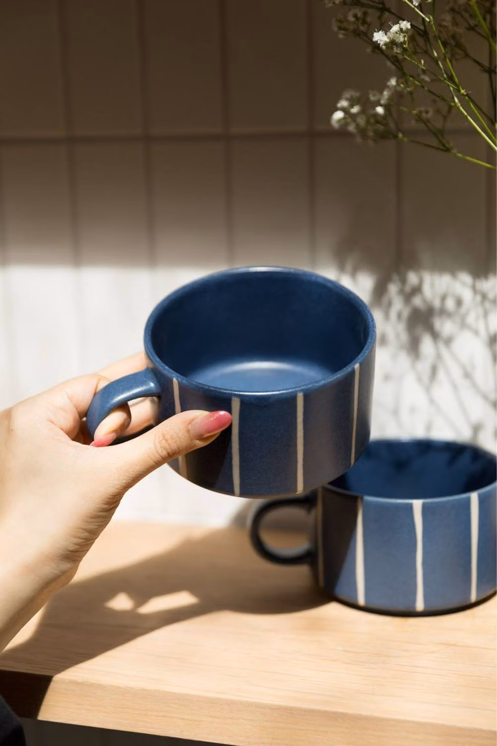 Upper Street Set of 2 Blue Striped Ceramic Mugs, 520ml – 4