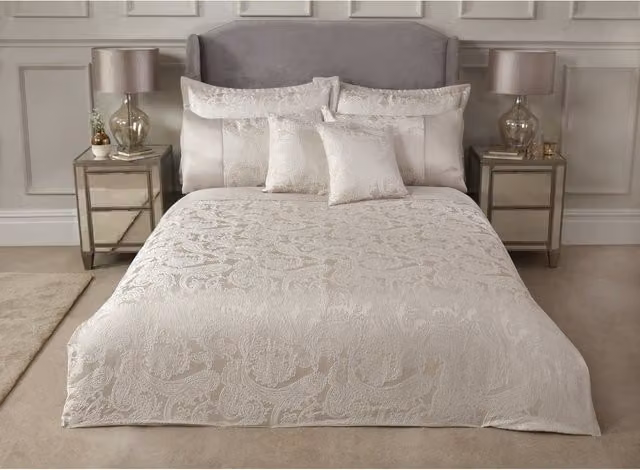 NewEdgeBlinds Jacquard Duvet Cover in Yellow and White, 140 x 200 cm