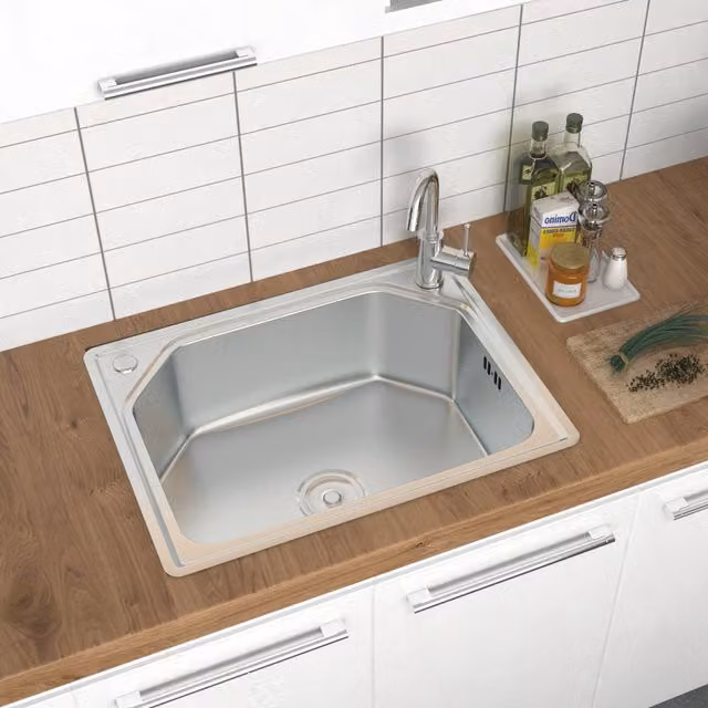 Livingandhome Stainless Steel Single Bowl Kitchen Sink in Silver