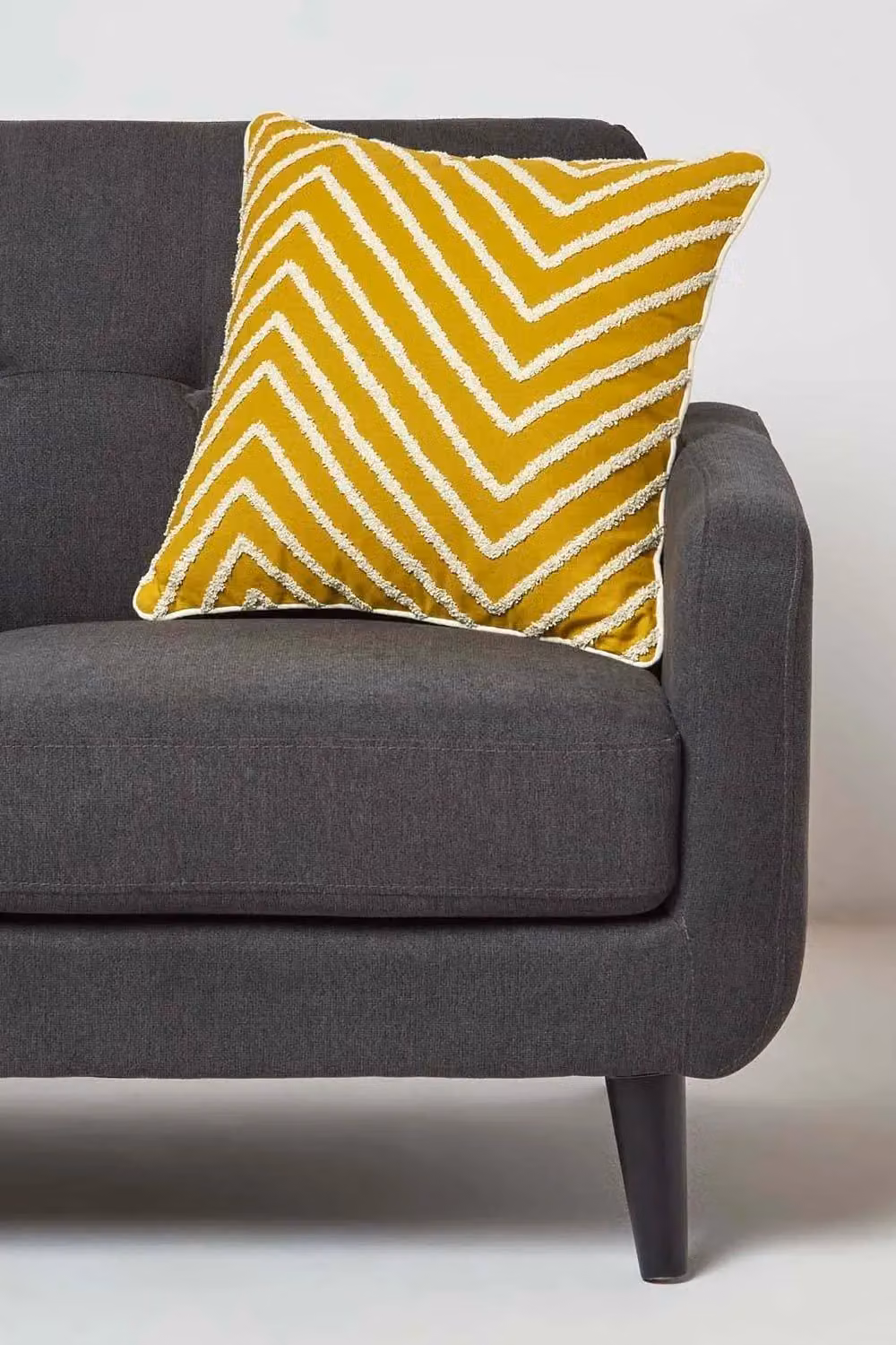 Homescapes Mustard Yellow and White Floral Cotton Tufted Cushion, W/D/H: 45 x 45 x 45 cm – 2