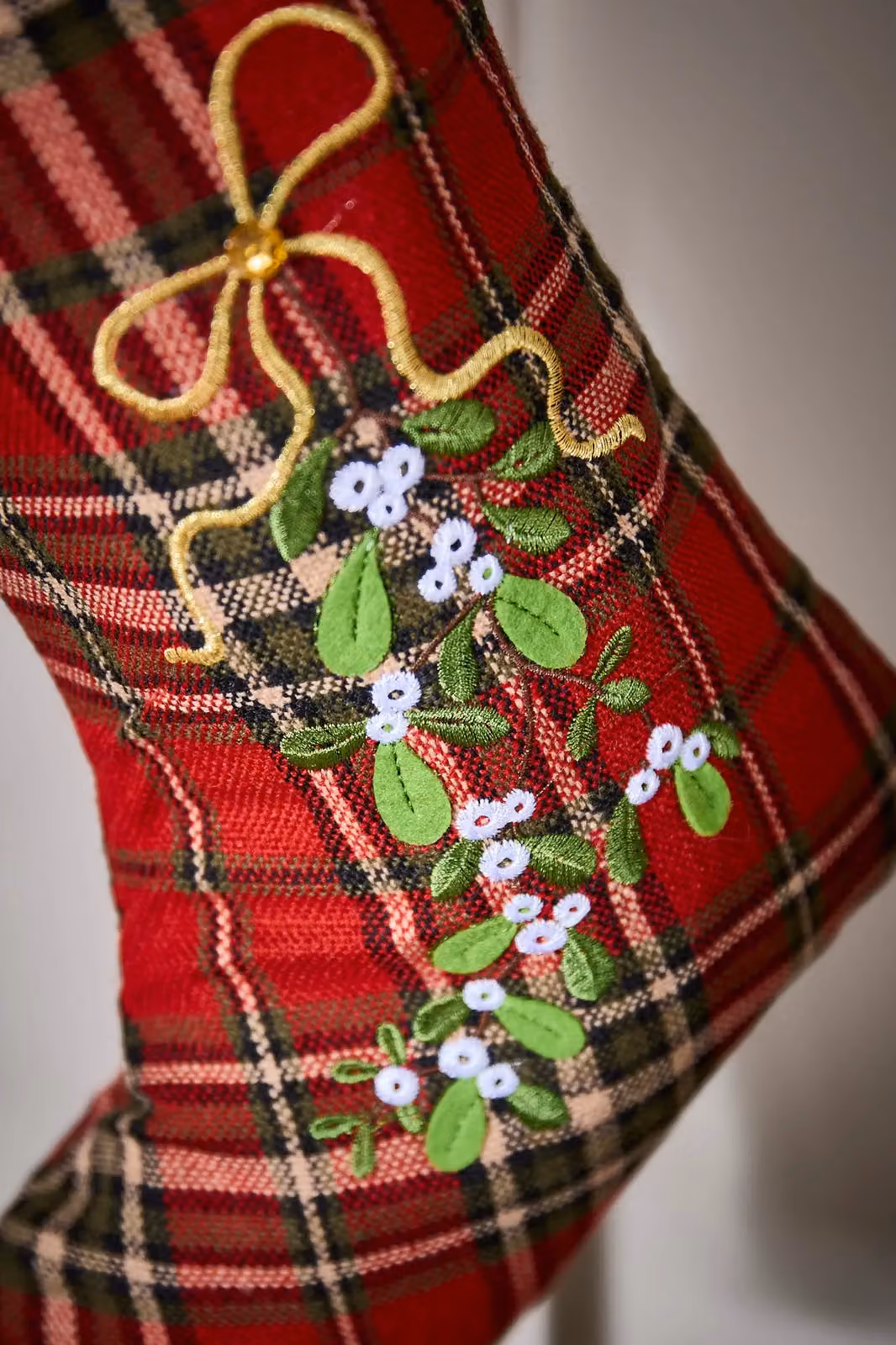Dibor Set of 2 Mistletoe Highland Tartan Christmas Stockings in Red and Green – 3