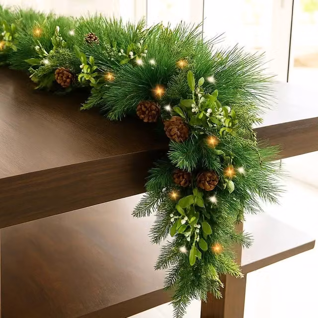 Marco Paul 9ft Pre-Lit Luxury Green Christmas Garland
