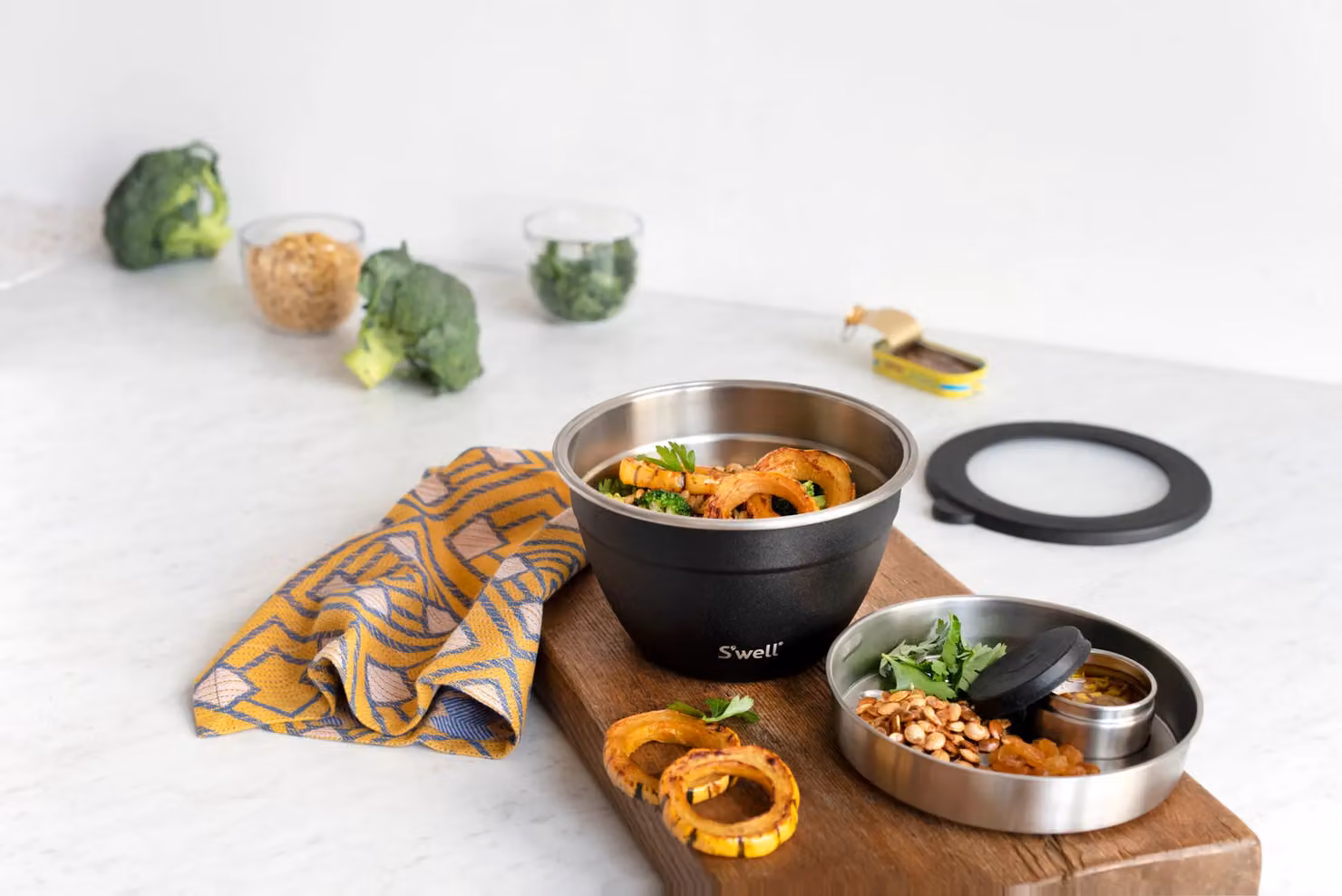S'well Onyx Salad Bowl Kit in Black, 1.9 l – 2
