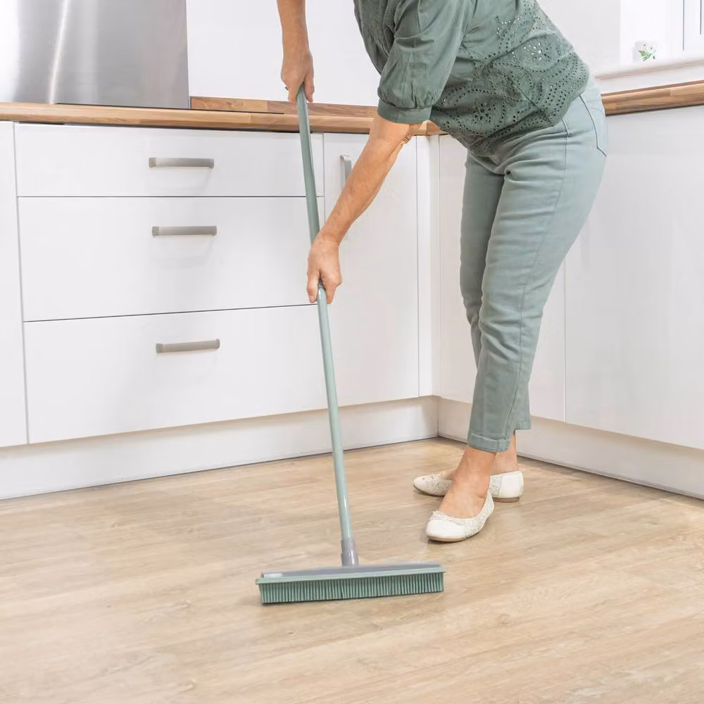 JVL Green Rubber Broom with Telescopic Handle and Scraper – 3