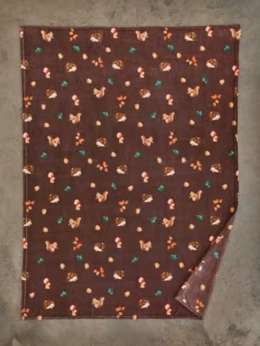 Deyongs Hogging It Woodland Print Fleece Throw Blanket, Wine, W/D/H: 140 x 180 cm – 2
