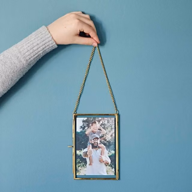 Paper High Gold Rectangular Hanging Single Photo Frame with Reclaimed Glass, Size: 10 x 15 cm – 1