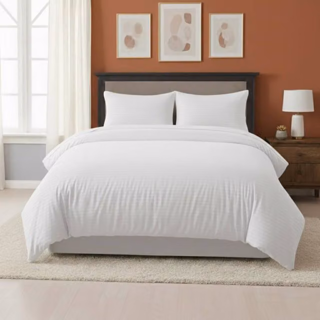 Snug City White Embossed Stripe Microfibre Duvet Cover and Pillowcase Set, W: 140 cm, H: 200 cm – 1