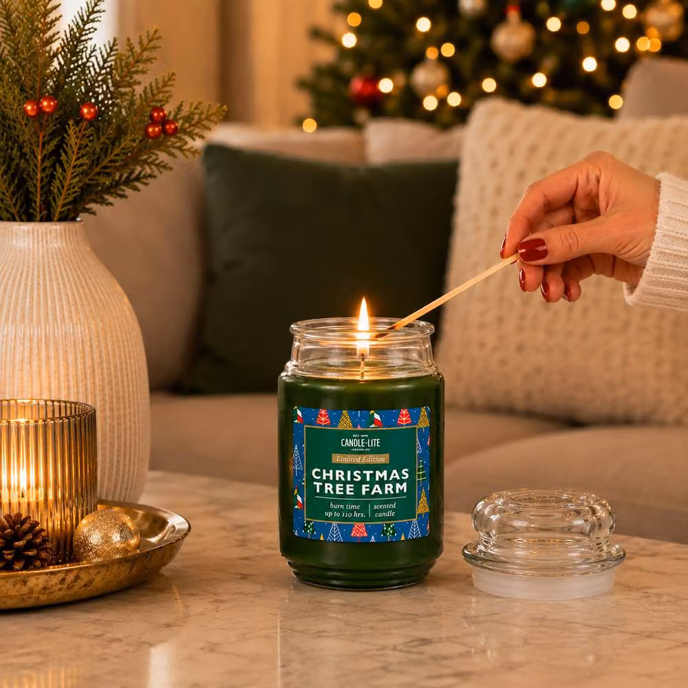 Candle-Lite Christmas Tree Farm Scented Candle, 18oz, Green – 2