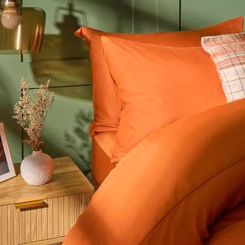 Brentfords Double Duvet Set in Rust, Microfibre Polyester Plain Dyed Duvet Cover and 2 Pillowcases, 200 x 200 cm – 2