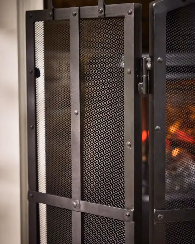 Dibor Vintage Style Blacksmith 3-Fold Fireplace Guard with Rivets, Black, H: 71 cm, W: 102 cm – 3