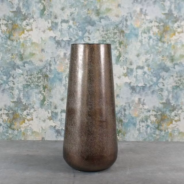 KDMD Mayfair Foyer Vase in Bronze, Metal Tabletop Design, H 39 cm x W 16 cm