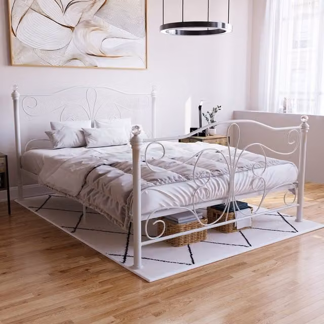 Vida Designs Chicago Metal Bed Frame in White, W/D/H: 180 x 200 x 110 cm (Height: 110 cm, Width: 180 cm, Depth: 207 cm)
