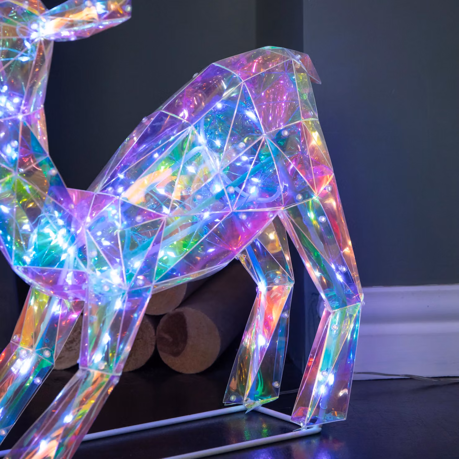 Samuel Alexander Iridescent DreamLights Christmas Fawn with 100 White LEDs, Multicolour and White, Height: 34 cm – 2