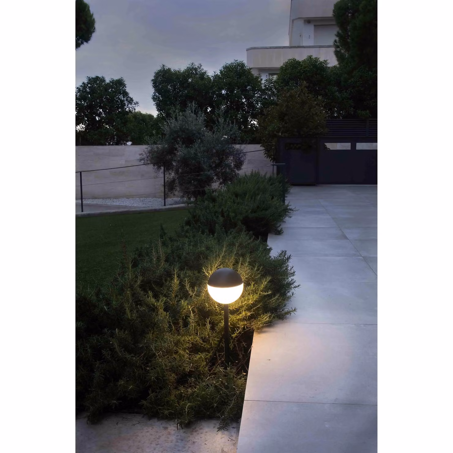 Netlighting Piccola Outdoor LED Ground Spike Light, Black, 6W, 2700K Warm White, IP65 – 2
