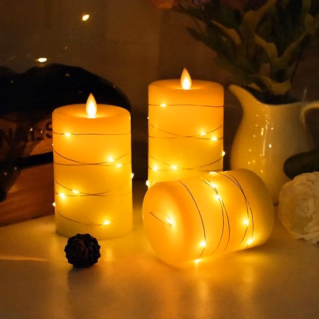 Livingandhome 3-Piece White Wax Pillar LED Flameless Candle Set with Remote Control and Flicker Effect