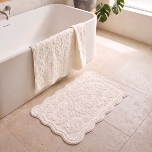 Allure Bath Fashions Gracie Jacquard Scalloped Bath Mat, 100% Cotton Vintage Floral Bathroom Rug, Cream – 2