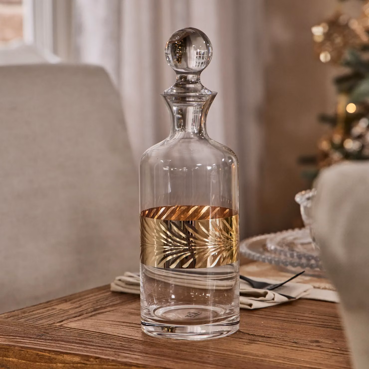 Dibor Art Deco Gold Embossed Whisky Decanter 1.5 l and 2 Tumblers 400 ml Set in Clear Glass – 4